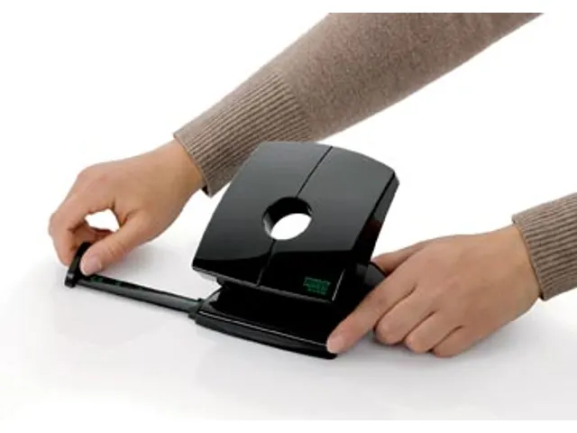 perforator Re+New B230, zwart