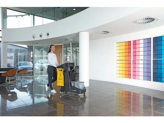 Compacte ReFlo MULTI-Matic werkwagen MM4