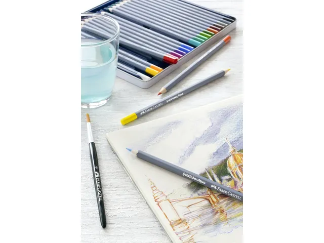 Crayon de couleur Aquarellable Faber-Castell Goldfaber 143 bleu cobalt