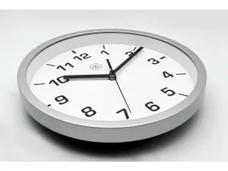 wandklok NXT diameter 20cm kunststof zilver, witte wijzerplaat cijfers - 4