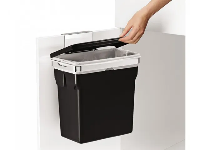 In-Cabinet Bin 10 liter Zwart Chroom Simplehuman
