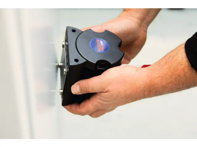 afzetsysteem voor wandmontage,m. 1riem(en),LxB 5m x50mm,riem rood/wit