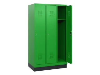 schoollocker,HxBxD 1630x900x500mm,3vak,vak B 300mm,cil.-slot,sokkel - 1