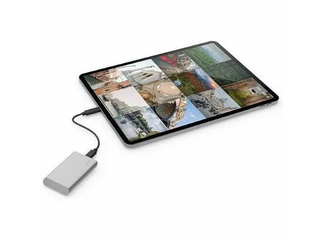 LaCie V2 STKS500400 500GB Draagbaar SSD 2.5 inch USB 3.1