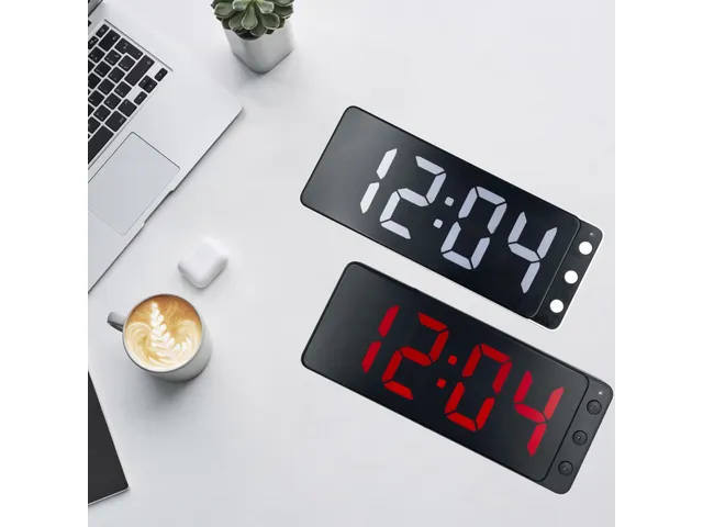 Horloge de table/murale NeXtime Digital Clock Red de 27,2 x 10,8 cm