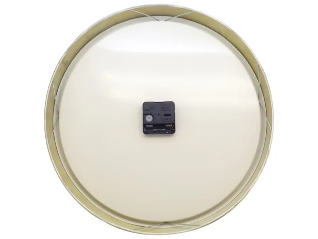 Landelijke wandklok - 39cm - Stille klok - Wit/ Goud- NeXtime "Classic