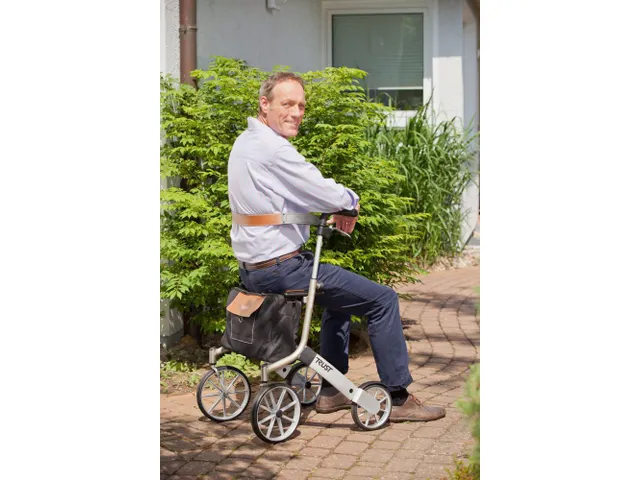 Trustcare Rugsteun Bruin voor Let's Go Out & Let's Fly rollator
