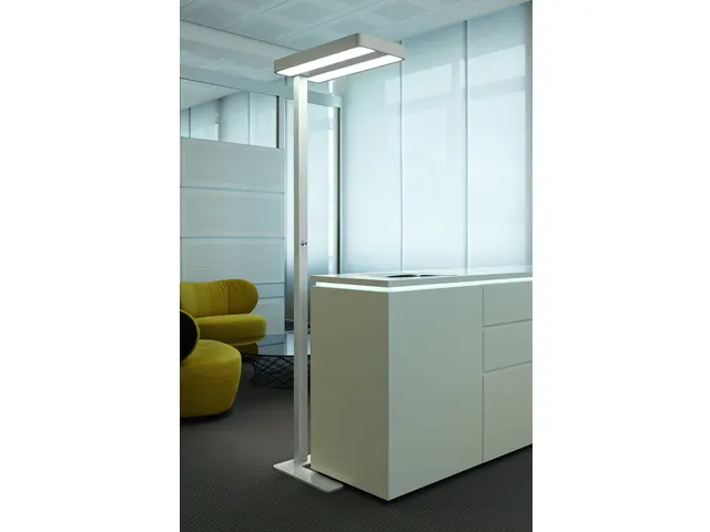 Vloerlamp LED MAULjuvis Wit Sensor Dimbaar Voet