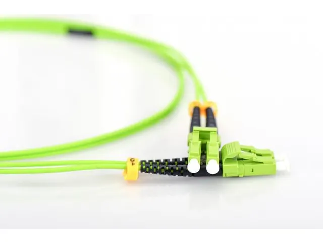 Glasvezel patchkabel Duplex LC naar LC MM OM5 50/125µ 2m