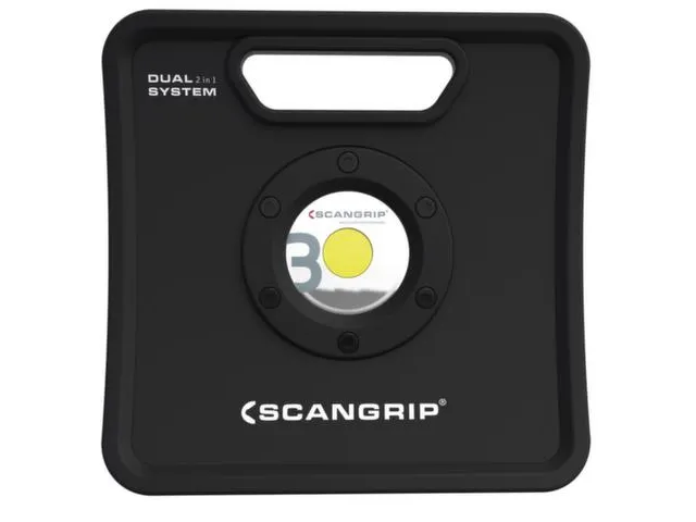 acculamp,behuizing gegoten aluminium,1 LED,3000lumen,draaggreep