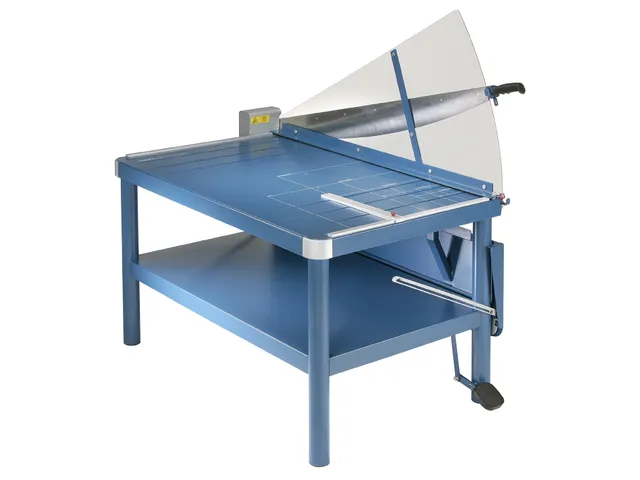 Snijmachine A1 Dahle 585 110cm Met onderstel en voetpedaal