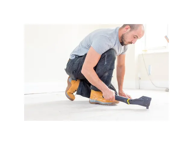 Fatmax lichtgewicht niethamer met auto-lock FMHT81394-9