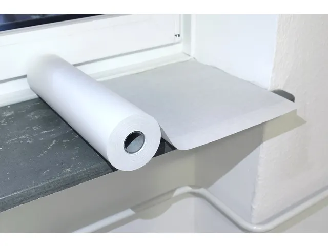 Afdekpapier UPM zelfklevend P60+ Protect 22,5cmx50meter