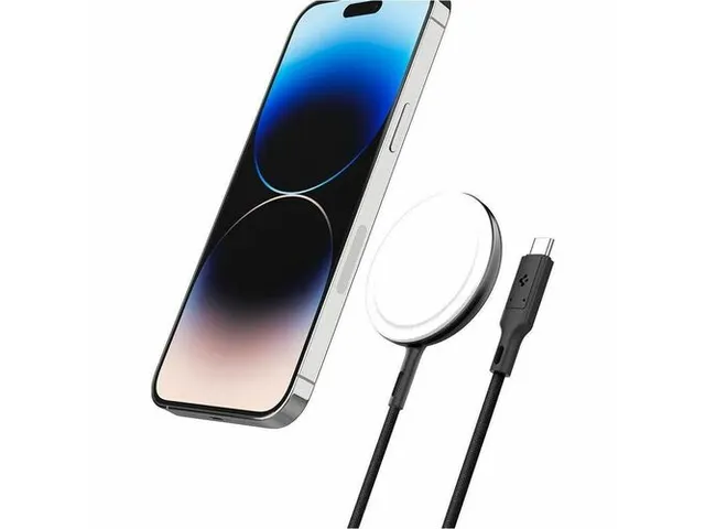 Chargeur à induction Spigen ArcField MagFit Noir