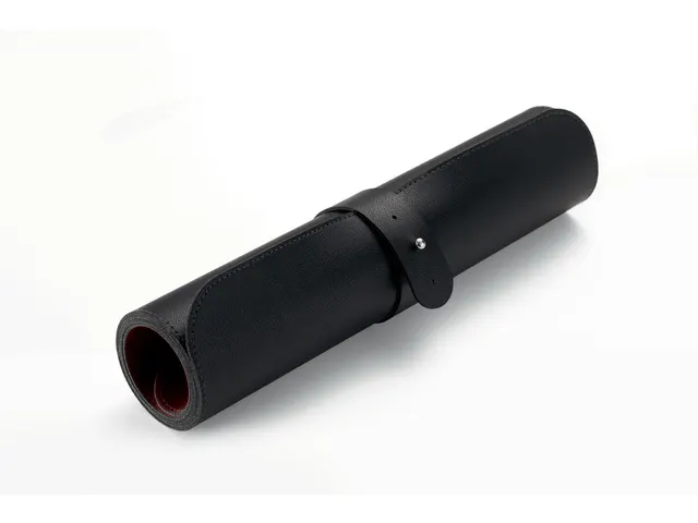 Sous-main Sigel enroulable 800x300x2mm noir-rouge simili cuir