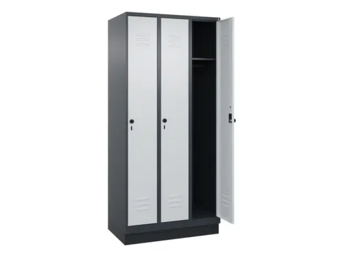 locker,HxBxD 1950x900x500mm,3vak,vak B 300mm,draaigrendel,sokkel