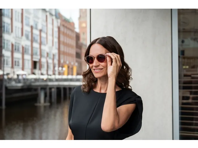 Zonnebril op sterkte I Need You +2.00dpt Milan roze