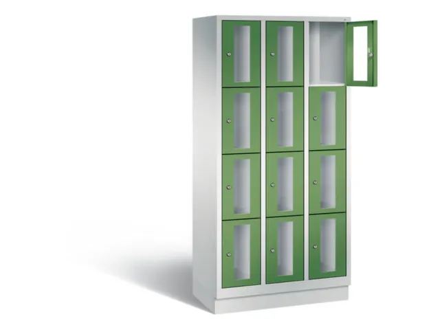 Lockerkast 1800x900x500mm 3x4 vakken Cilinderslot, Sokkel, RAL6011