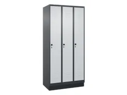 locker,HxBxD 1950x900x500mm,3vak,vak B 300mm,draaigrendel,sokkel
