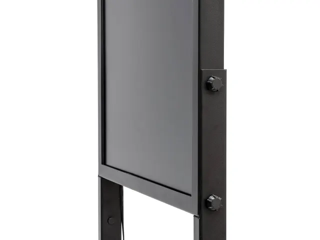 Digitale Totem Sky GO met 43 inch Samsung scherm