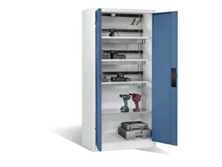 acculaadkast 1950x930x500mm 15stekkerdozen 230V ventilator fr. RAL5023 - 2