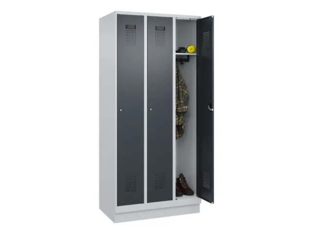 locker,HxBxD 1950x900x500mm,3vak,vak B 300mm,cil.-slot,sokkel