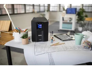 APC Smart-UPS SMC1500IC Noodstroomvoeding - 8x C13, USB, SmartConnect, - 6