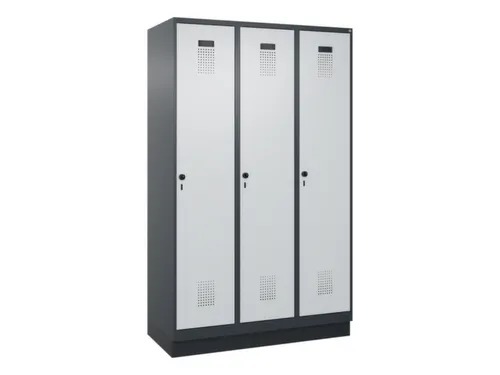 locker,HxBxD 1950x1200x500mm,3vak,vak B 400mm,draaigrendel,sokkel