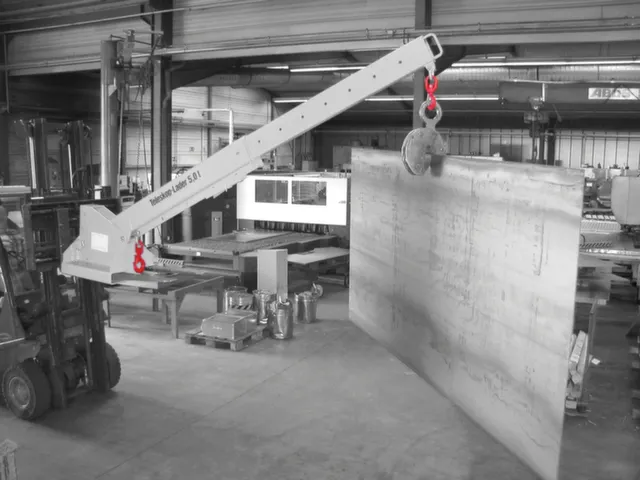 Telescoop Kraanarm Neiging Verstelbaar Draagvermogen 5t Verzinkt