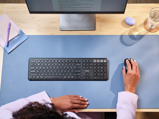 Trust Vaiya Draadloos toetsenbord Zwart QWERTY US