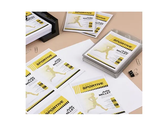 Avery 4834 Badgehouder lanyard set 105x148mm 10 stuks+12 kaarten