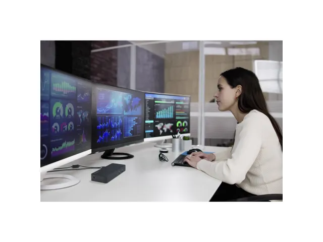 SD4843P EQ USB-C 10Gbps Triple Video Driverless Dock