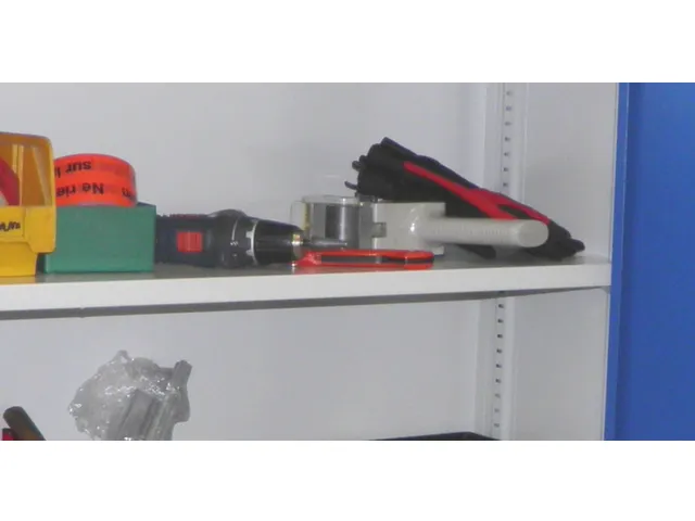 tablette en acier p. armoire murale lxP 800x300mm acier laqué RAL3003