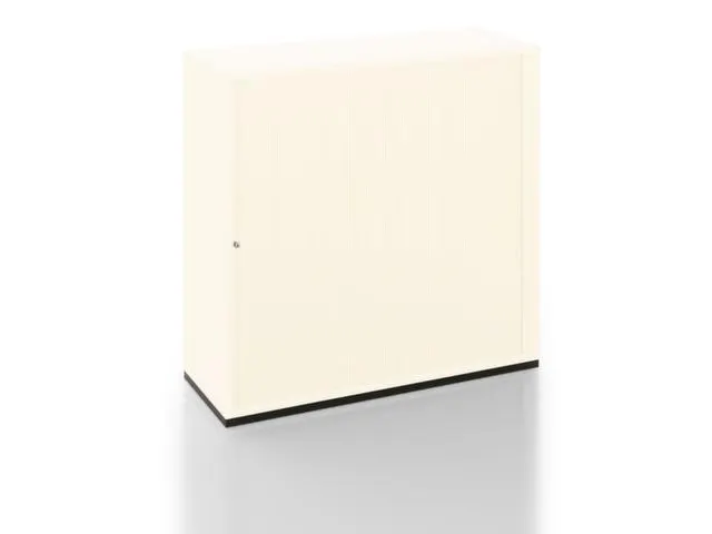 Armoire À Rideaux Transversaux Coloris Du Socle Noir Finition Blanc