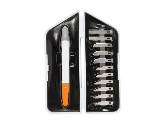 Lame de précision Fiskars Medium Duty set 12 lames blanc