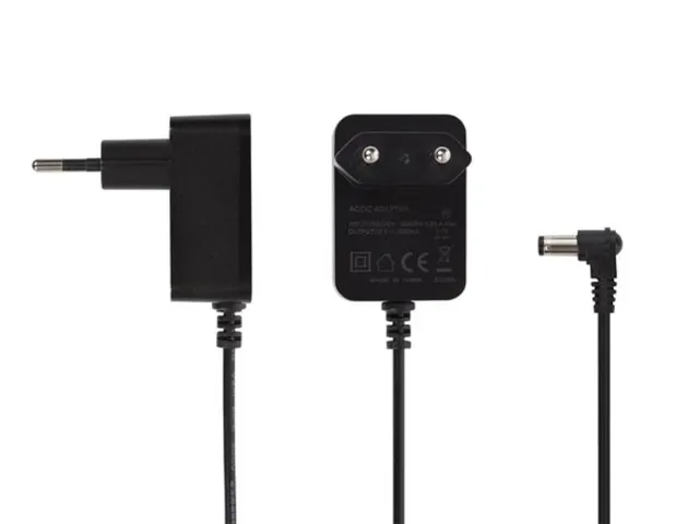 Universele Voeding - 12 VDC - 0.5 A - 6 W - Connector (2.1 x 5.5mm