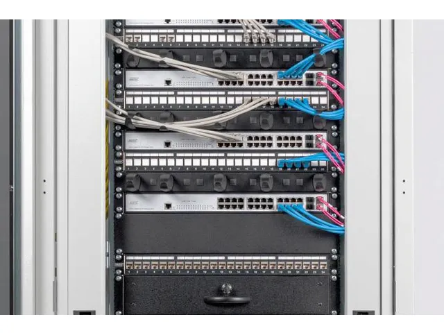 Blinde Afdekking Voor Netwerk- Of Serverkasten Van 483Mm 19'' Hij 2