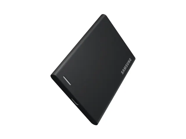 Portable SSD P7 USB 4.0 Gen 3x2 4TB