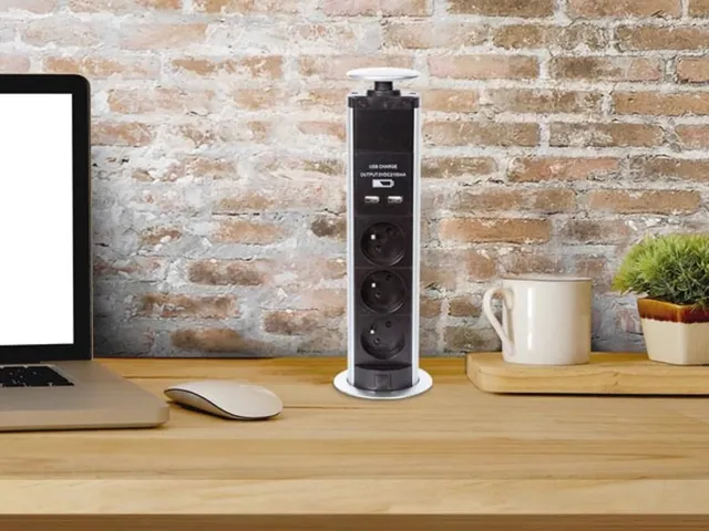 POP-UP Stekkerblok Met 3 Stopcontacten - 2 x USB - Penaarde