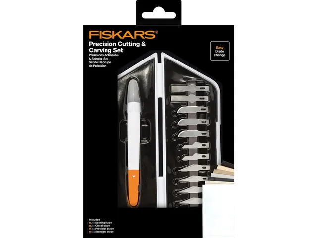Precisiemes Fiskars Medium Duty set à 12 mesbladen wit