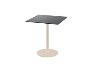 bistrotafel,HxBxD 730x700x700mm,rechthoekig,schotelvoet zandkleuren - 1