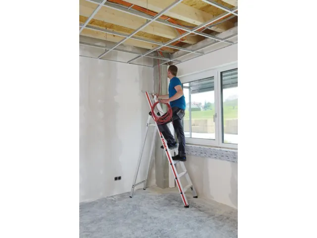 escabeau industriel,à un côté,6 à profilés antidérapants,H 1,4m