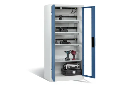 acculaadkast 1950x930x500mm 15stekkerdozen 230V ventilator fr. RAL5023