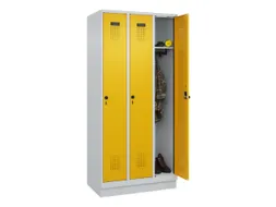 locker,HxBxD 1950x900x500mm,3vak,vak B 300mm,draaigrendel,sokkel