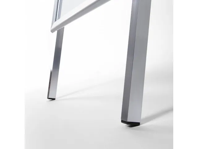 Chevalet de trottoir Modèle A Coins renforcés 23mm 70x100cm argent