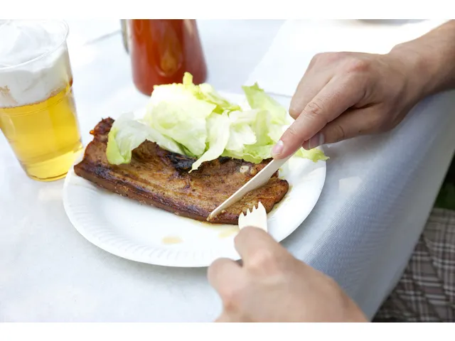 Bord IEZZY Ø180mm karton 100 stuks wit