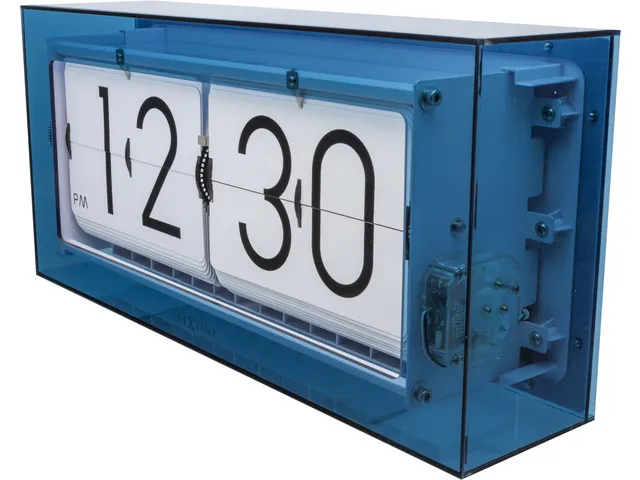 Horloge de table NeXtime 'Big Flip' 36x16,7x8,5cm acrylique bleu