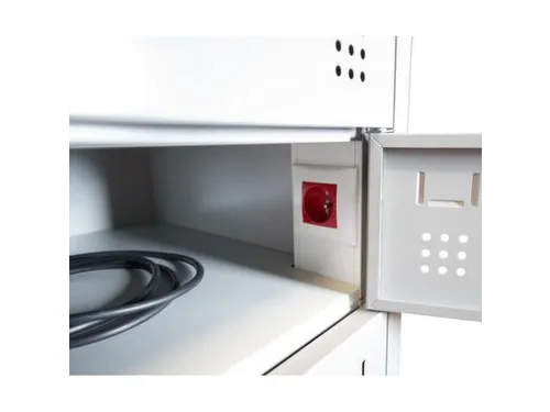 acculaadkast 1800x500x500mm 230V 10stekkerdozen/vakken front RAL7035
