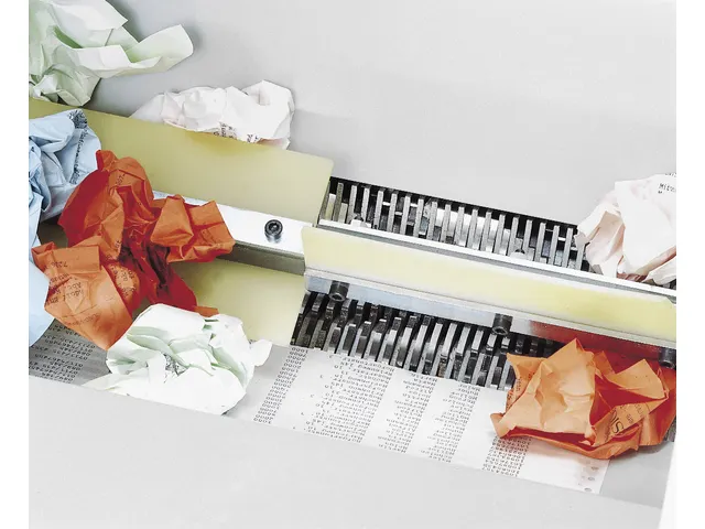 Papiervernietiger IDEAL 4606 CC 2x15 mm