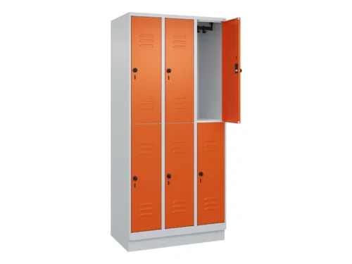 dubbeldekse locker,HxBxD 1950x900x500mm,3x2vak.,vak B 300mm